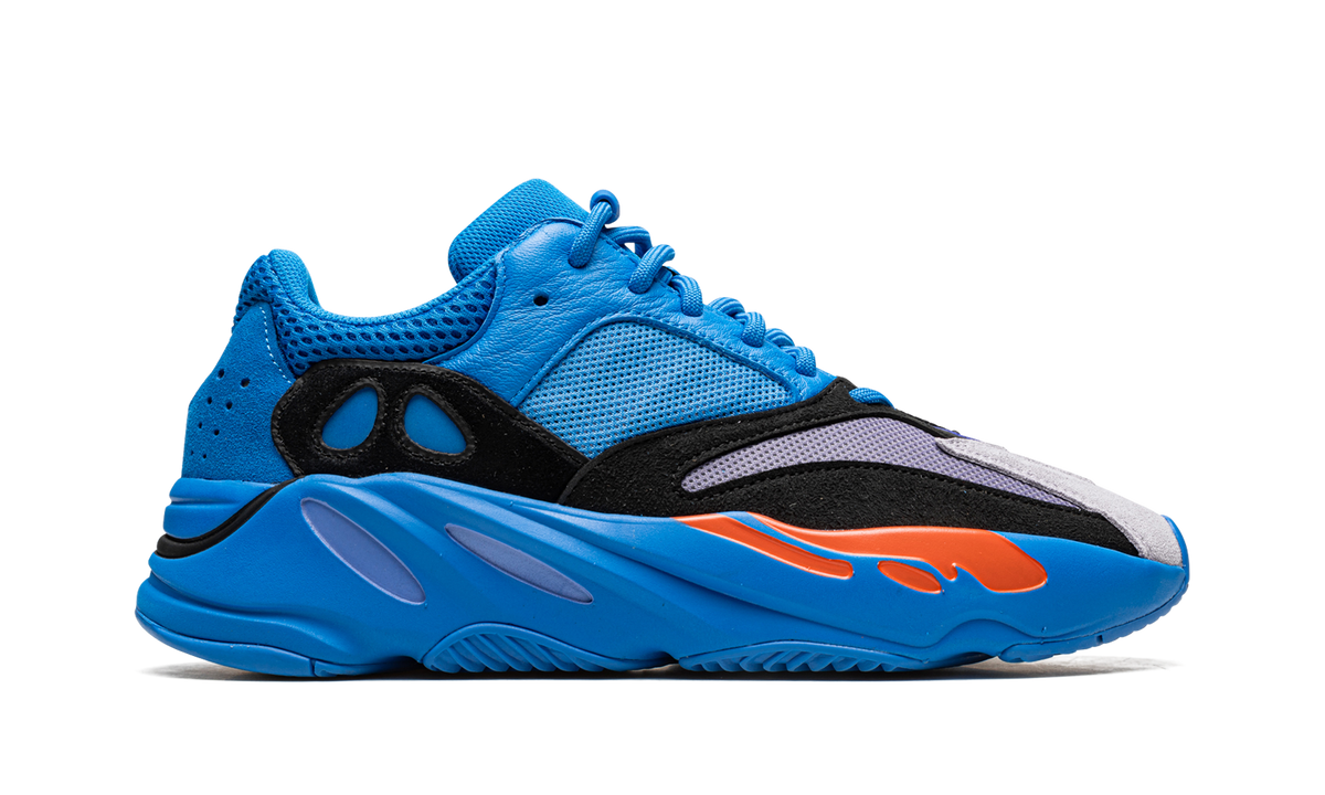 YEEZY BOOST 700 "Hi-Res Blu" HP6674