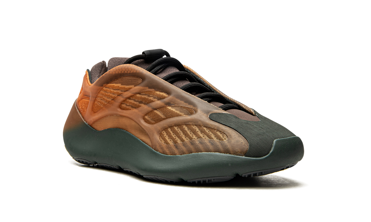 Yeezy 700 V3 "Copper Fade" GY4109