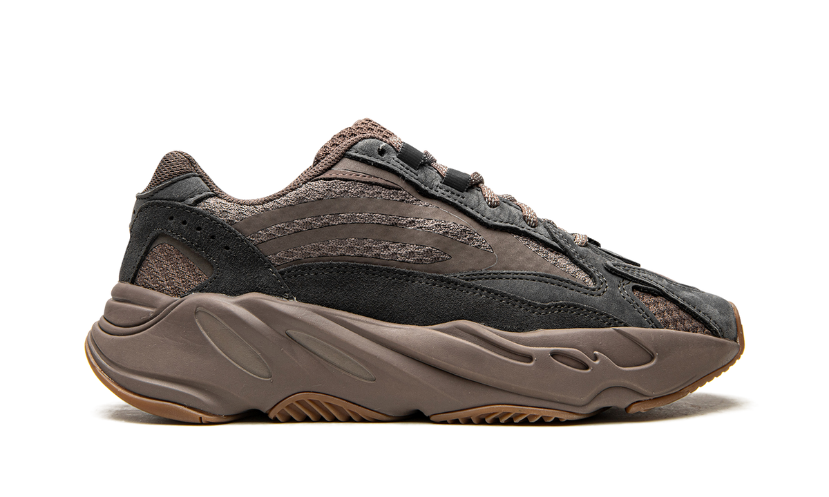 Yeezy Boost 700 V2 "Mauve" GZ0724